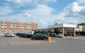 Clarion Hotel Brandon Manitoba 3*